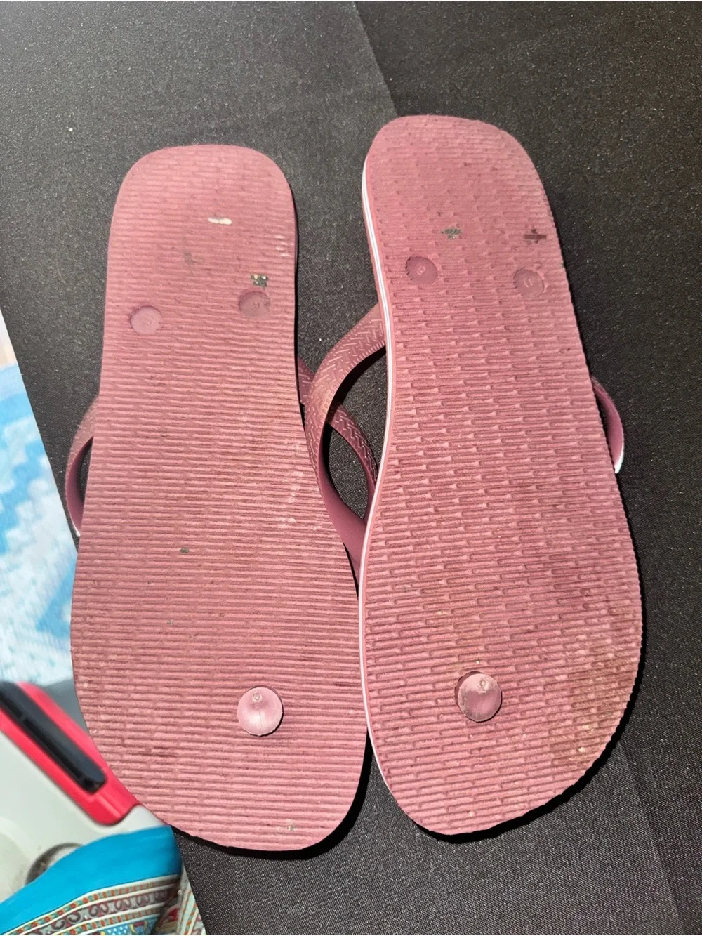 Havaianas Men's Burgundy Flip Flops